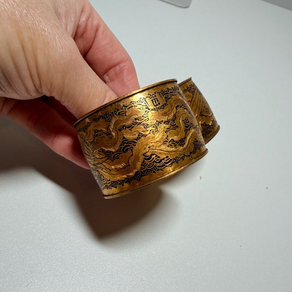 Vintage Gold Tone Etched Phoenix Dragon Napkin Rings Set of 2 Chinoiserie Decor - Picture 3 of 13